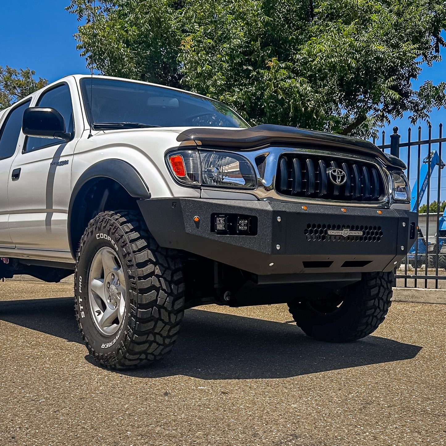 1995-2004 TOYOTA TACOMA FUEL SERIES FRONT BUMPER Chassis Unlimited Inc. 